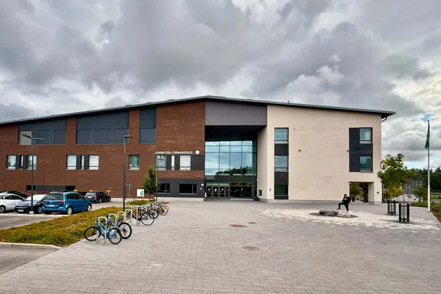 Exterior shot of Jokirinne school